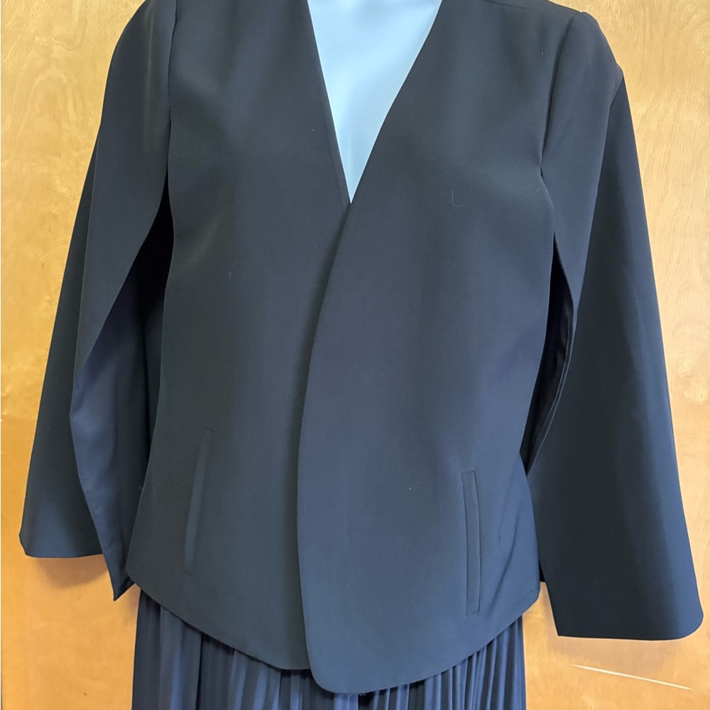 Vince Camuto  Blazer Cape